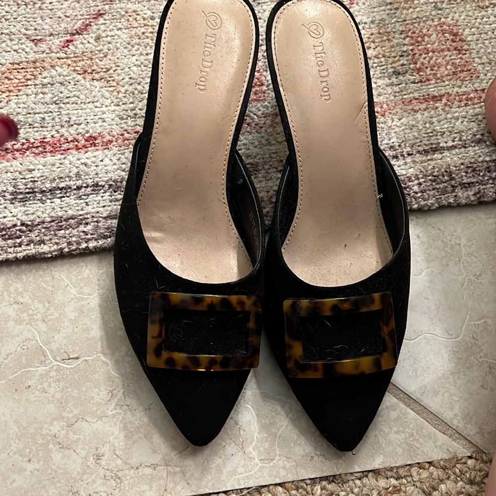 The Drop - women’s black slide on pump